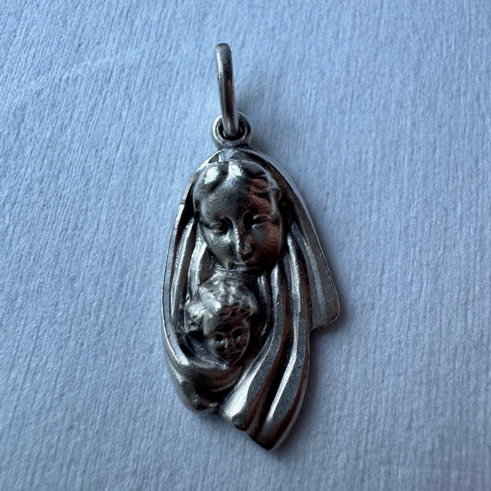 Catholic 925 Sterling Silver Madonna and Child Mary Infant Religious Charm Vtg